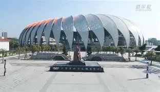 詹姆斯父与,子并肩布朗,共战赛场尽,227皇冠,227皇冠体育,227Crown,227皇冠体育官网