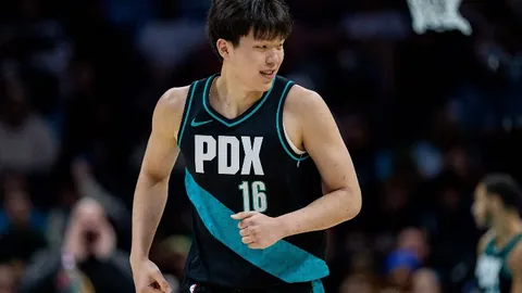 “忠诚坚守：萨拉赫深情述说利物浦情缘，沙特邀约真相待揭”